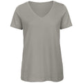 Gris clair - Front - B&C Favourite - T-Shirt en coton bio à  col V - Femme