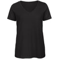 Noir - Front - B&C Favourite - T-Shirt en coton bio à  col V - Femme