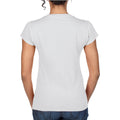 Blanc - Pack Shot - Gildan - T-shirt à manches courtes et col en V - Femme